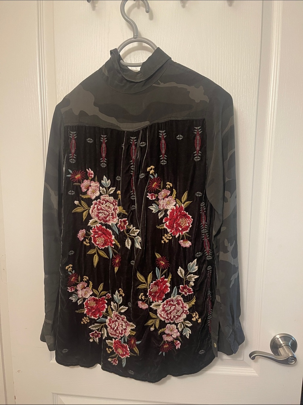 Johnny Was Camouflage Velvet/Silk Floral Embroidered Blouse.